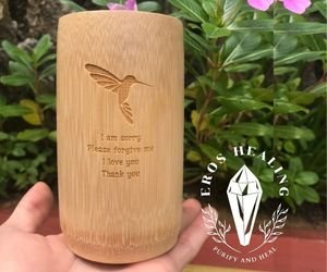 Cốc tre khắc biểu tượng Chim ruồi Ho'oponopono